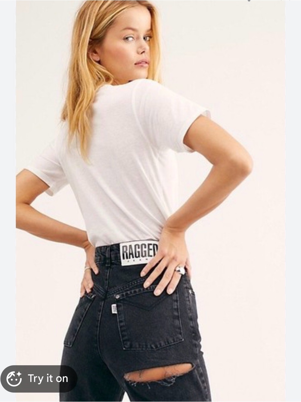 Ragged Jeans High-Waist Black Distressed Denim